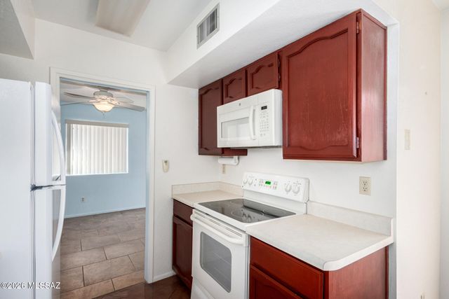 8342 E Cypress Point Lane, Tucson, AZ 85710