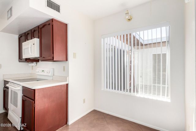 8342 E Cypress Point Lane, Tucson, AZ 85710