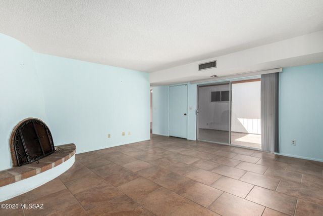 8342 E Cypress Point Lane, Tucson, AZ 85710