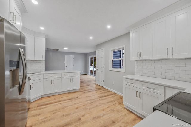 38 Clymer Street, Port Jefferson, NY 11776