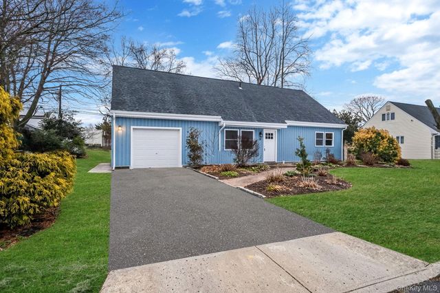 38 Clymer Street, Port Jefferson, NY 11776