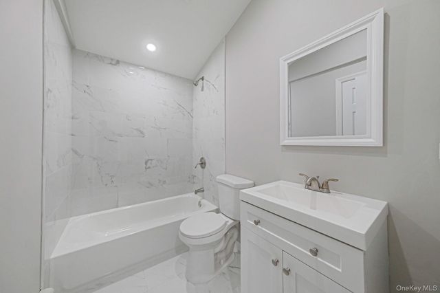 38 Clymer Street, Port Jefferson, NY 11776