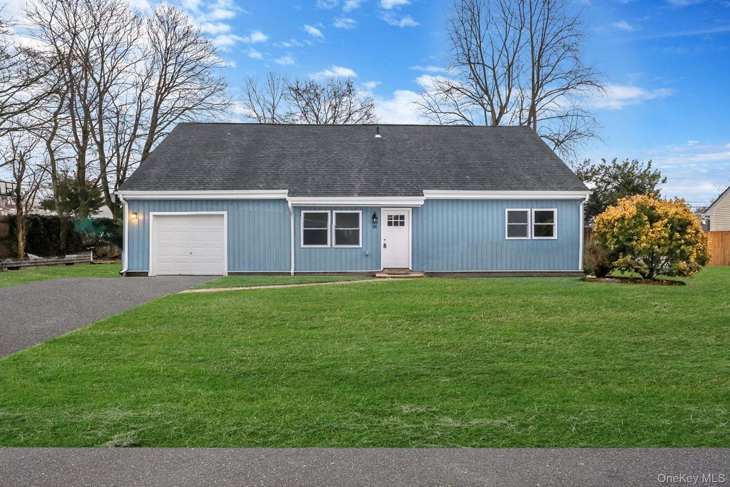 38 Clymer Street, Port Jefferson, NY 11776