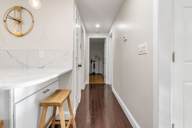7 Royal Dr, Methuen, MA 01844