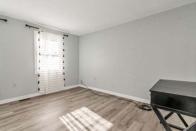 7 Royal Dr, Methuen, MA 01844