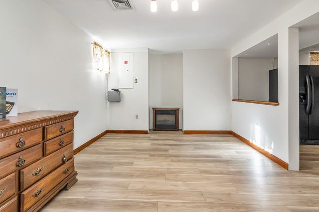 7 Royal Dr, Methuen, MA 01844