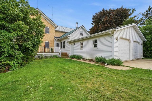 W3536 Highway 33, Horicon, WI 53032