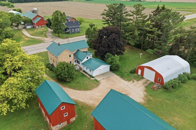 W3536 Highway 33, Horicon, WI 53032