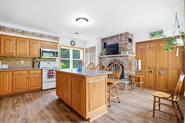 W3536 Highway 33, Horicon, WI 53032
