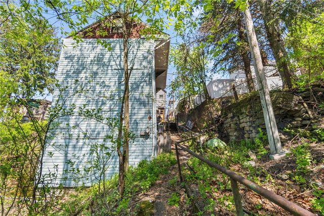 1340 Herman St, Troy Hill, PA 15212