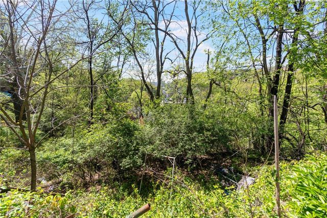 1340 Herman St, Troy Hill, PA 15212