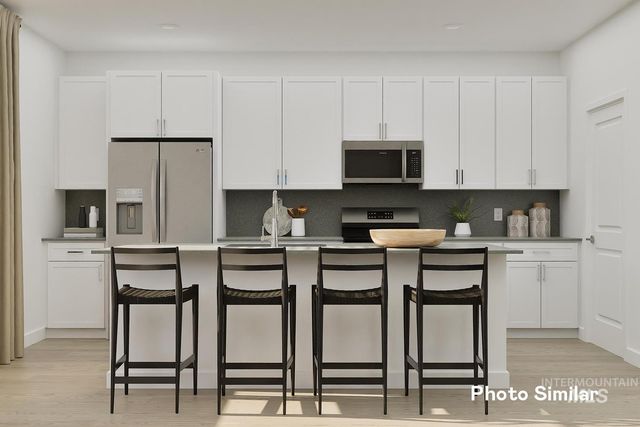 2706 Fall Line St, Caldwell, ID 83605