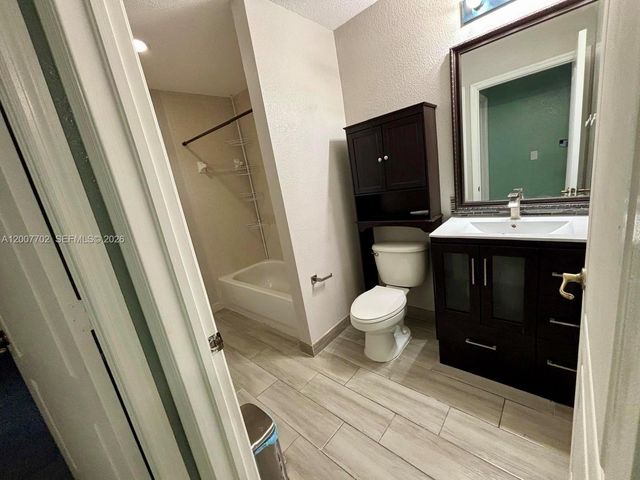 11354 SW 246th St, Homestead, FL 33032