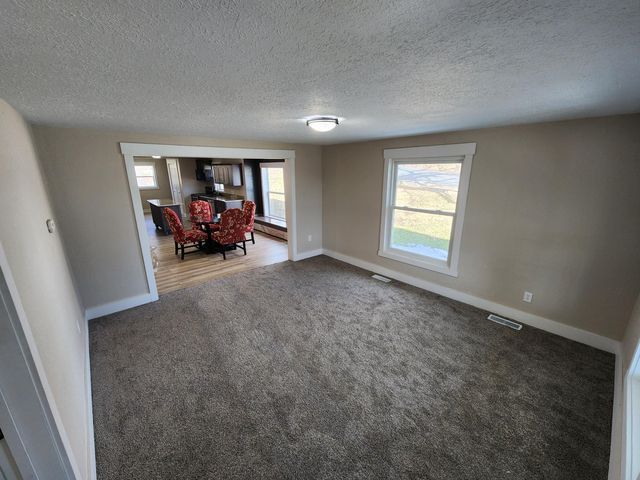 106 Mountain Street, Cassville, MO 65625