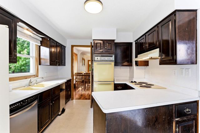 952 Humboldt Avenue, West Saint Paul, MN 55118