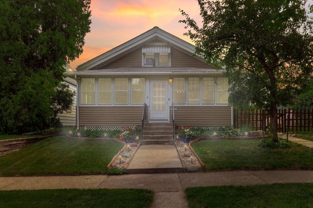 952 Humboldt Avenue, West Saint Paul, MN 55118