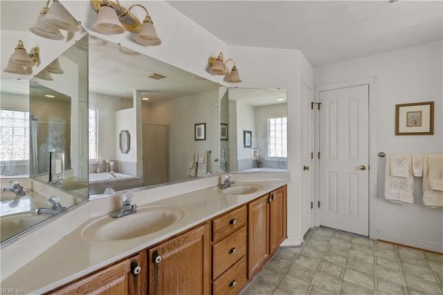 566 Cardamon DR, Virginia Beach, VA 23464