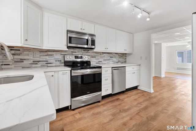 41 Frisbie Street, Stamford, CT 06906