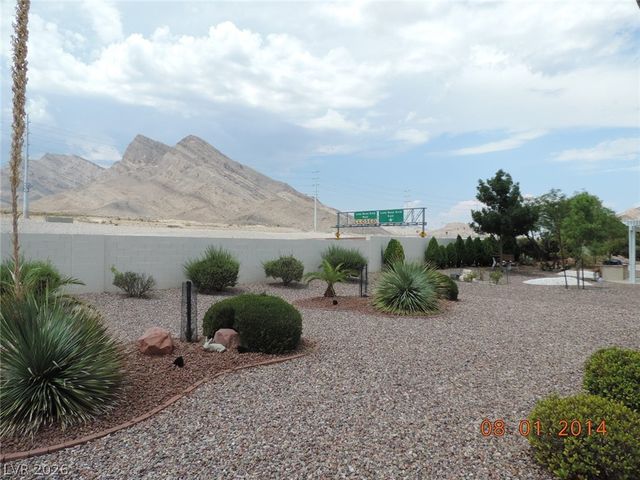 2337 SUN CLIFFS Street 202, Las Vegas, NV 89144