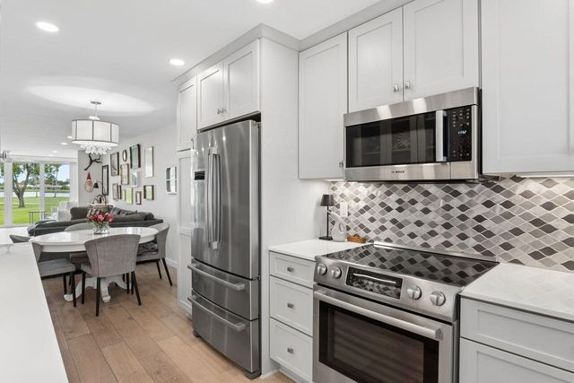 157 Atlantis Boulevard 103, Atlantis, FL 33462