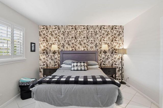 157 Atlantis Boulevard 103, Atlantis, FL 33462
