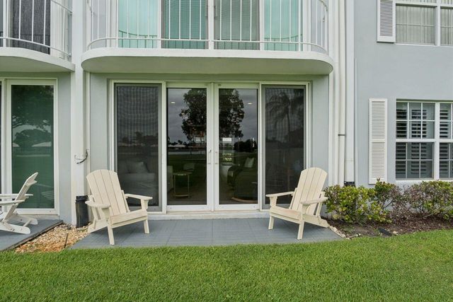 157 Atlantis Boulevard 103, Atlantis, FL 33462