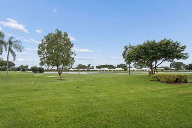 157 Atlantis Boulevard 103, Atlantis, FL 33462
