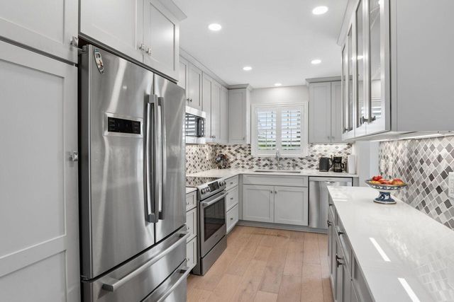 157 Atlantis Boulevard 103, Atlantis, FL 33462