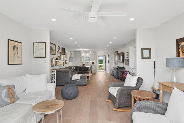 157 Atlantis Boulevard 103, Atlantis, FL 33462