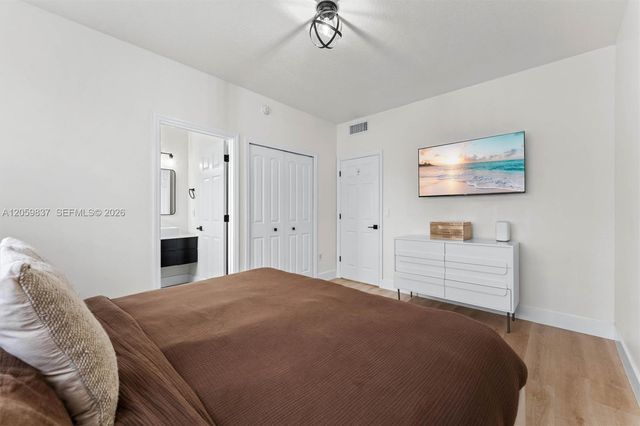 8424 NW 141st Ln 4307, Miami Lakes, FL 33016