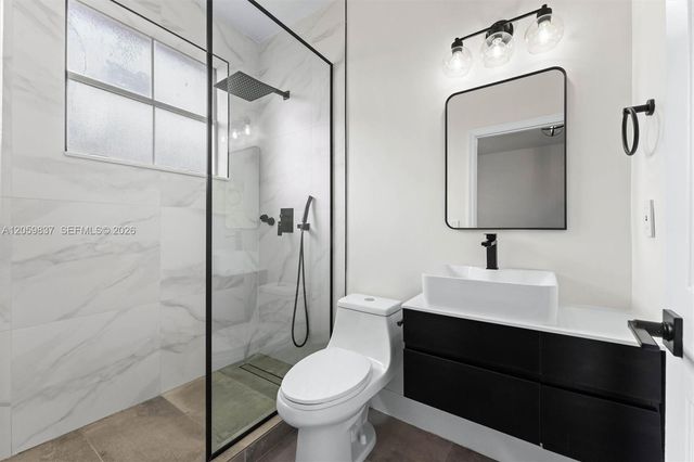 8424 NW 141st Ln 4307, Miami Lakes, FL 33016