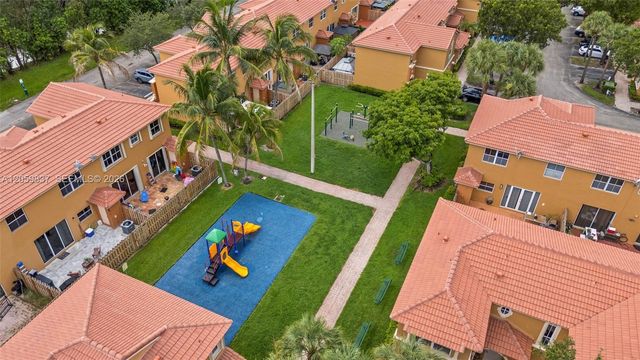 8424 NW 141st Ln 4307, Miami Lakes, FL 33016