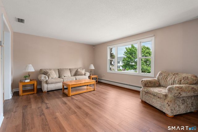 12 South Meadow Lane, Enfield, CT 06082