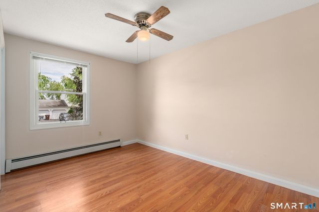 12 South Meadow Lane, Enfield, CT 06082