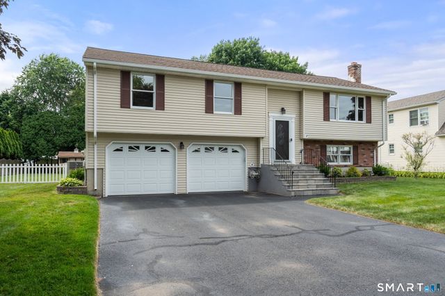 12 South Meadow Lane, Enfield, CT 06082