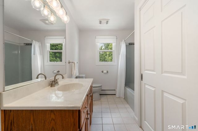 12 South Meadow Lane, Enfield, CT 06082