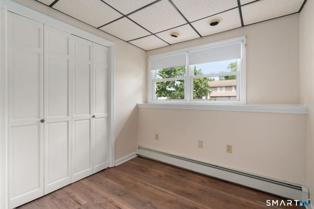 12 South Meadow Lane, Enfield, CT 06082