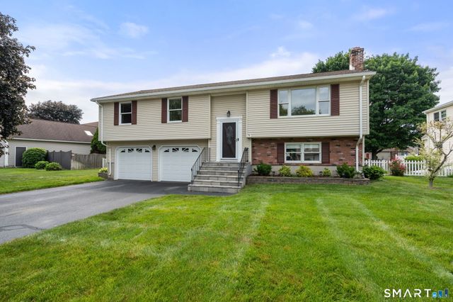 12 South Meadow Lane, Enfield, CT 06082