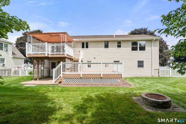 12 South Meadow Lane, Enfield, CT 06082