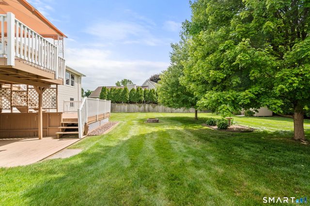 12 South Meadow Lane, Enfield, CT 06082