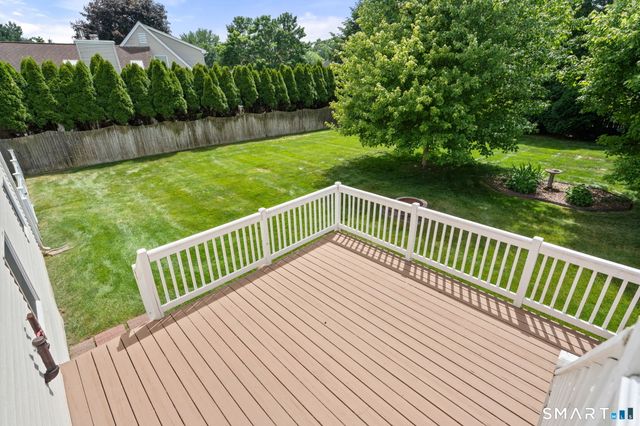12 South Meadow Lane, Enfield, CT 06082