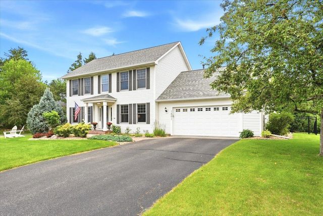 1801 Grey Fox Lane, Hudson, WI 54016