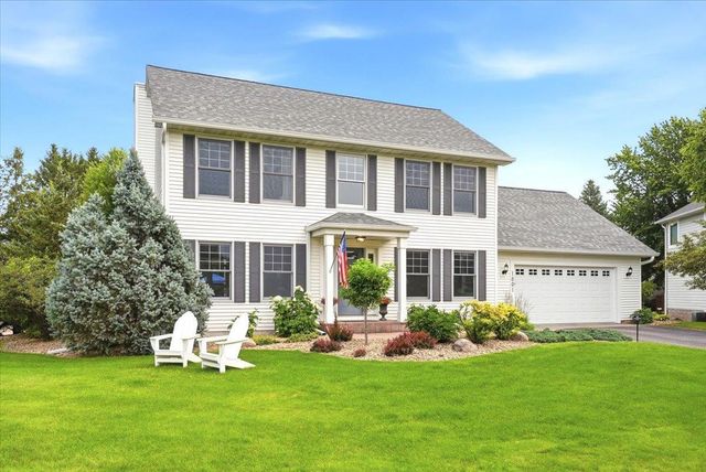 1801 Grey Fox Lane, Hudson, WI 54016