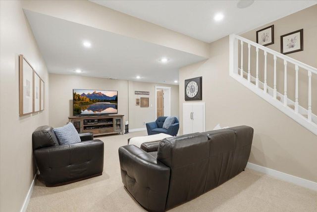 1801 Grey Fox Lane, Hudson, WI 54016