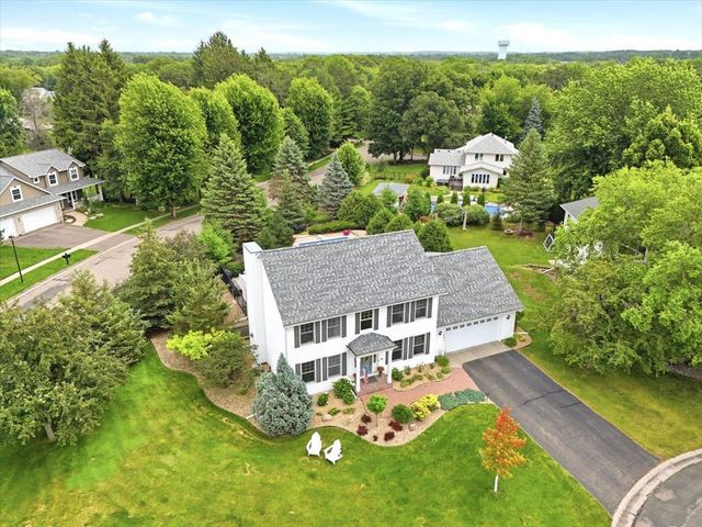1801 Grey Fox Lane, Hudson, WI 54016