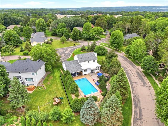 1801 Grey Fox Lane, Hudson, WI 54016