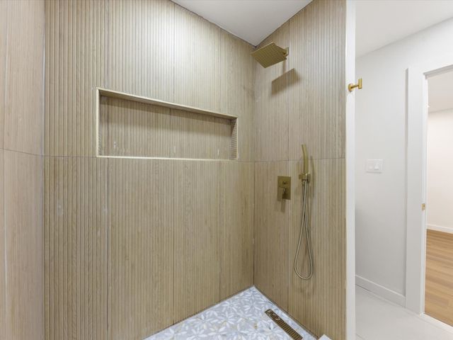 2907 Andrea Lane, Dallas, TX 75228