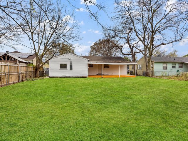 2907 Andrea Lane, Dallas, TX 75228