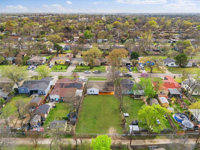 2907 Andrea Lane, Dallas, TX 75228