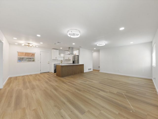 2907 Andrea Lane, Dallas, TX 75228